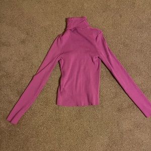 H&M hot pink fitted turtle neck.